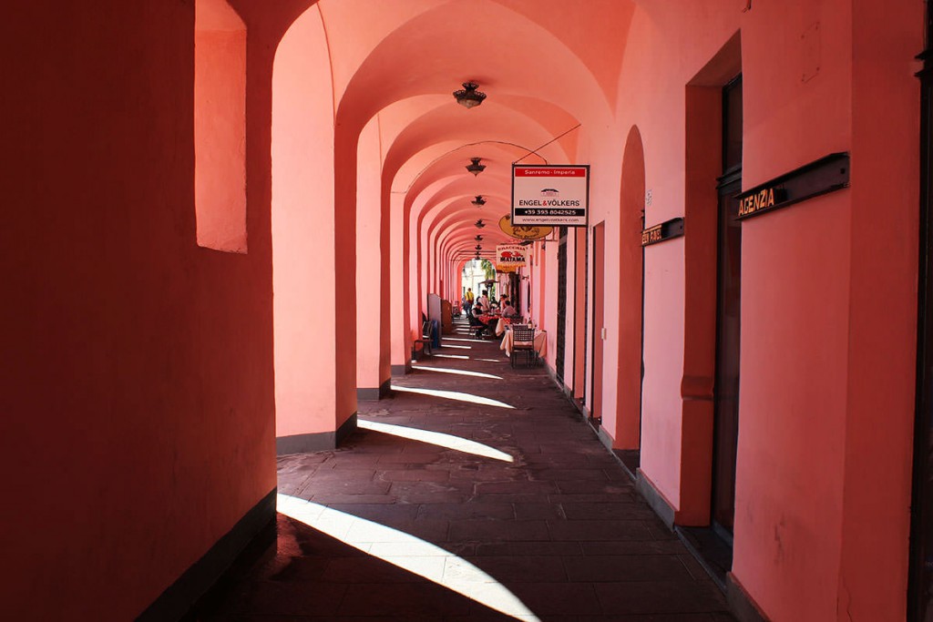 Portici della banchina di Oneglia