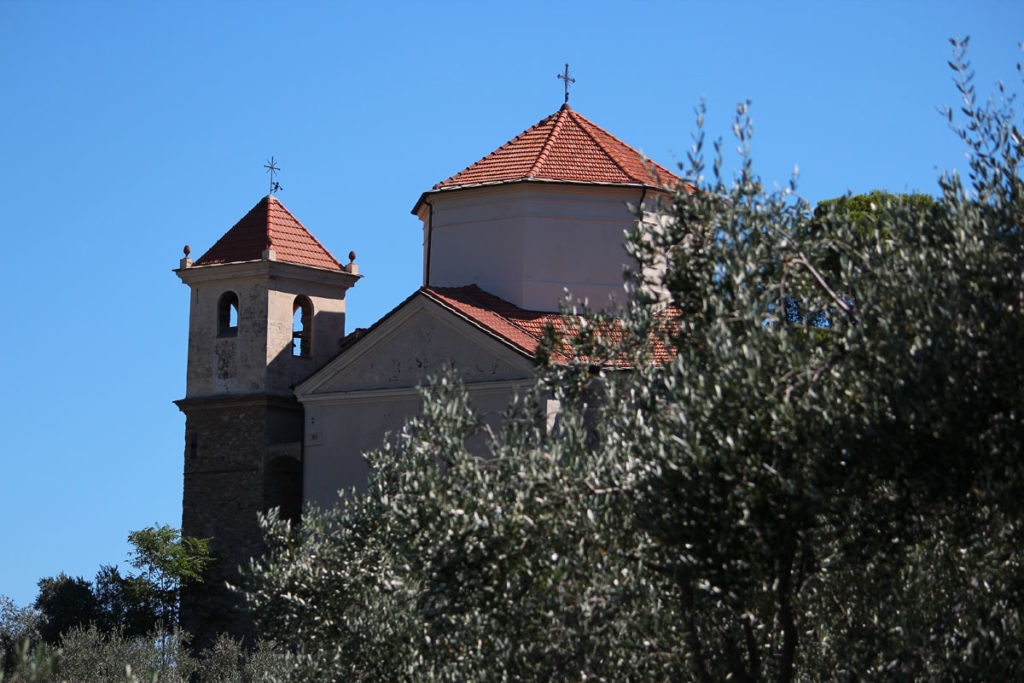 Santuario del Carmine a Costa d'Oneglia