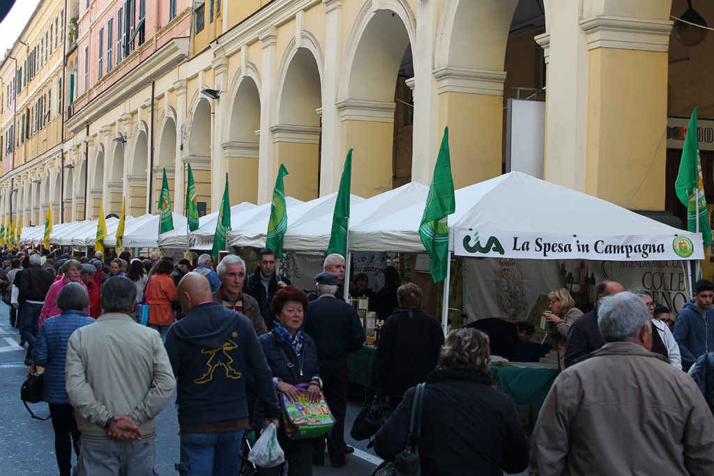 Il centro di Oneglia ospita Olioliva