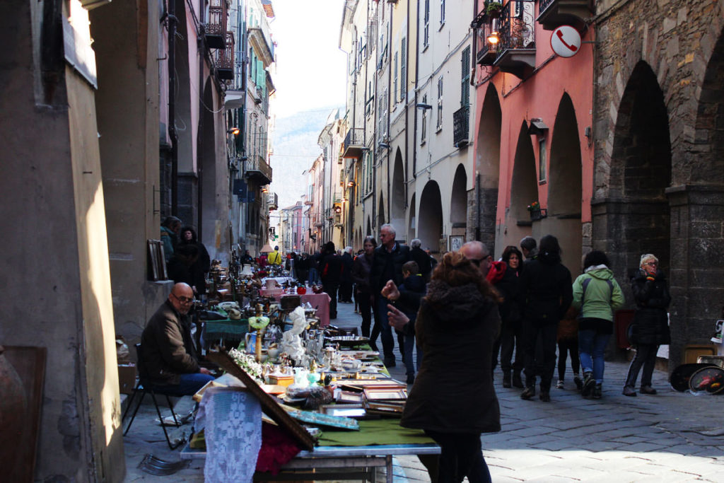 mercatino antiquariato di pieve di teco